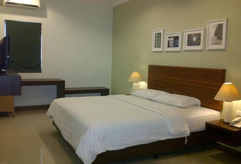 בית מלון כפרי The Studio Inn Nusa Dua