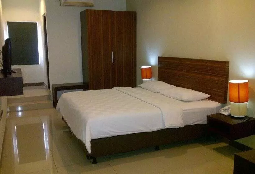 בית מלון כפרי The Studio Inn Nusa Dua