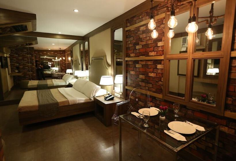 호텔 Victoria Court North Edsa   Caloocan