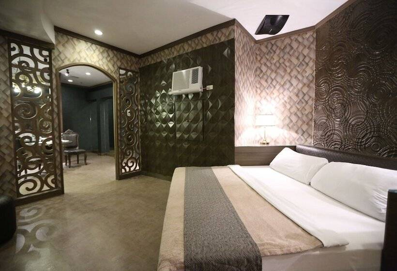 호텔 Victoria Court North Edsa   Caloocan