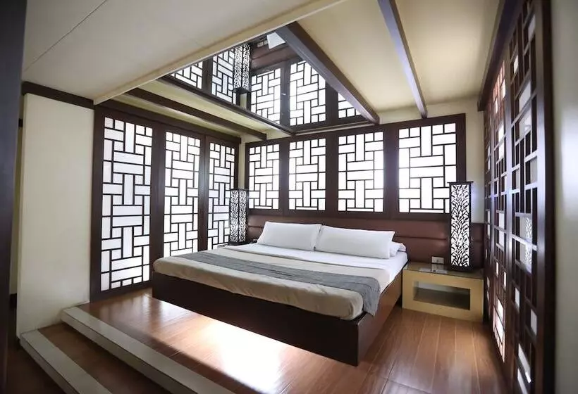 בית מלון כפרי Victoria Court North Edsa   Caloocan