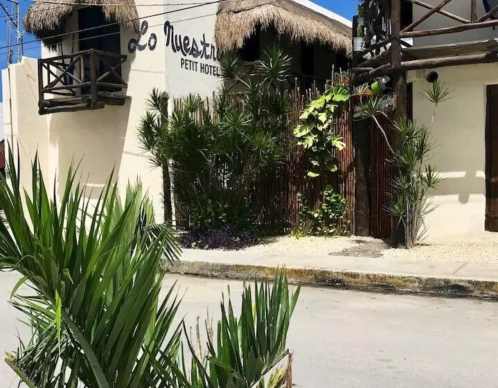 Lo Nuestro Petit Hotel Tulum