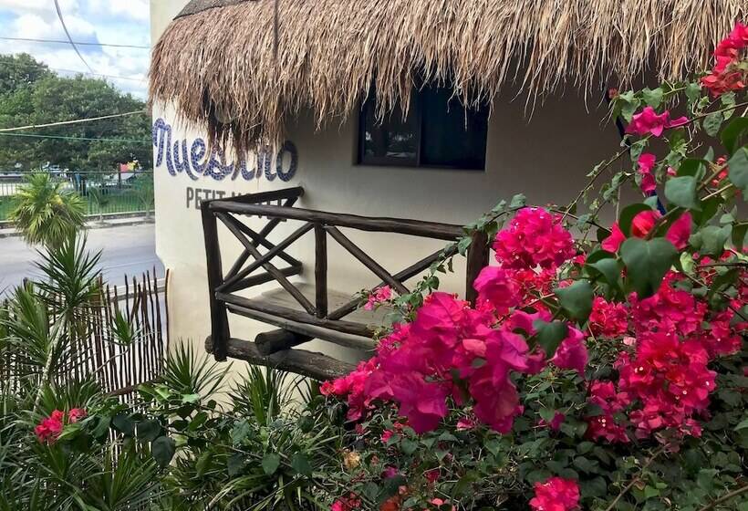Lo Nuestro Petit Hotel Tulum