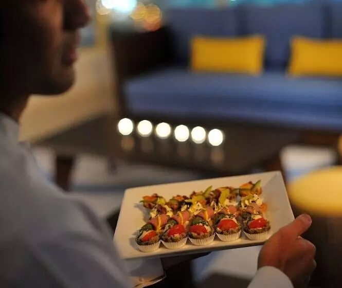 Marriott Executive Apartments Riyadh, Convention Center