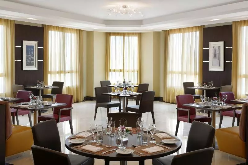 Marriott Executive Apartments Riyadh, Convention Center