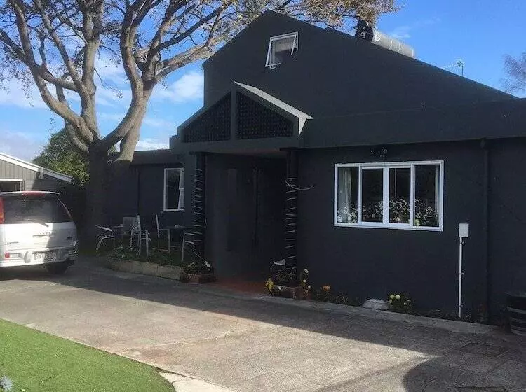 Sandy Feet Accommodation