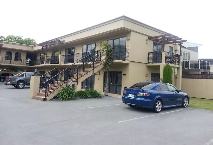 Tuscany Villas Rotorua