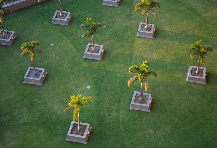 Westay Westpoint Apartments