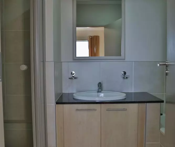 Westay Westpoint Apartments