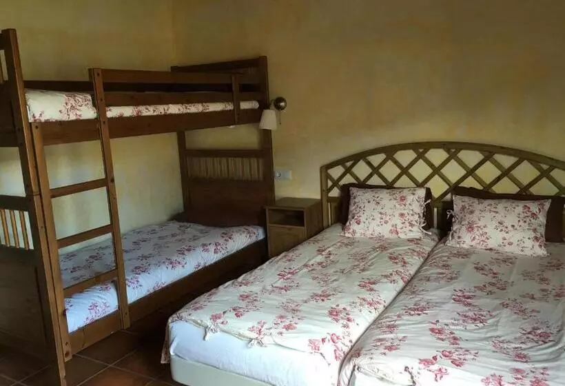 פונדק Lo Paller De Roc