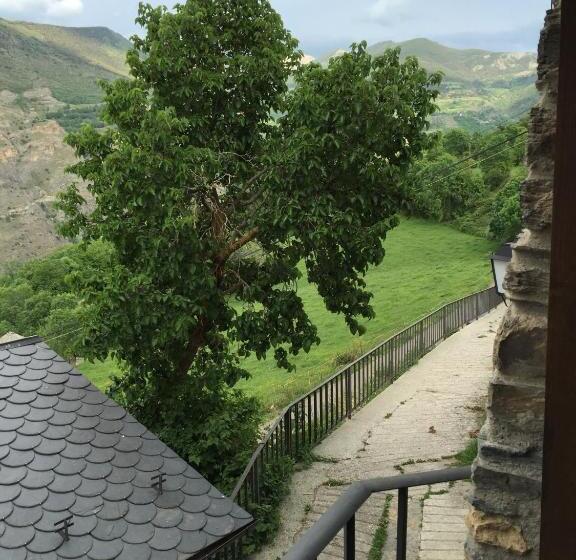 فندق فئة نجمة واحدة Lo Paller De Roc