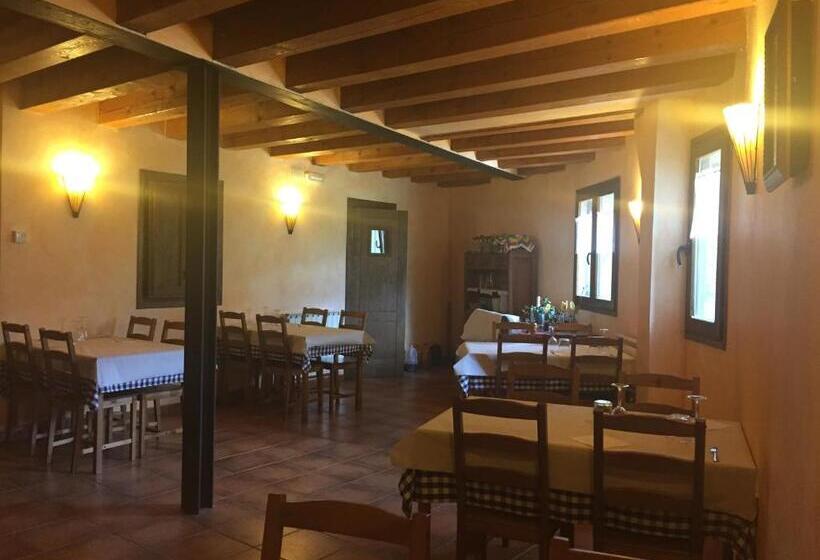 فندق فئة نجمة واحدة Lo Paller De Roc