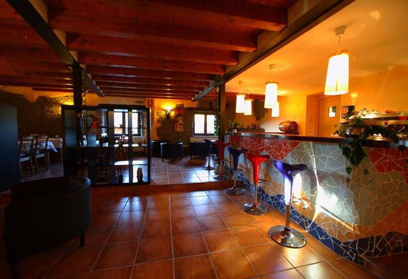 فندق فئة نجمة واحدة Lo Paller De Roc