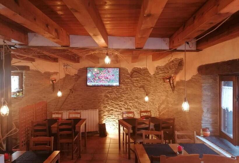 فندق فئة نجمة واحدة Lo Paller De Roc