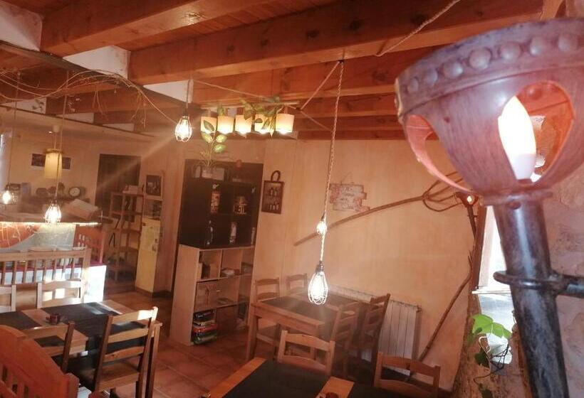 فندق فئة نجمة واحدة Lo Paller De Roc