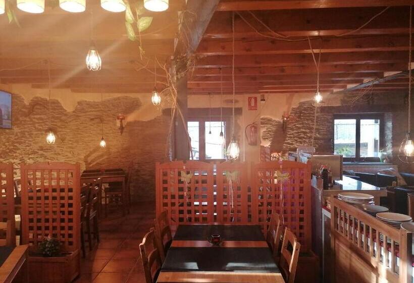 فندق فئة نجمة واحدة Lo Paller De Roc