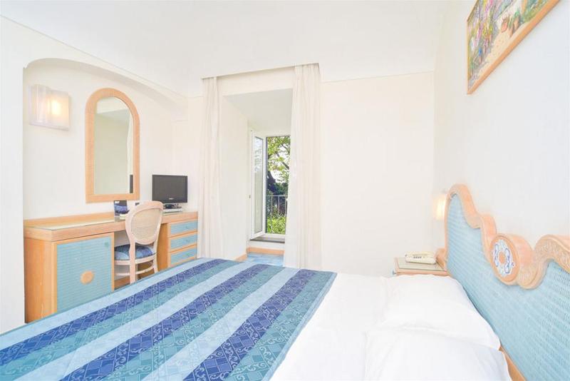 Hotel Albergo Italia   Beach