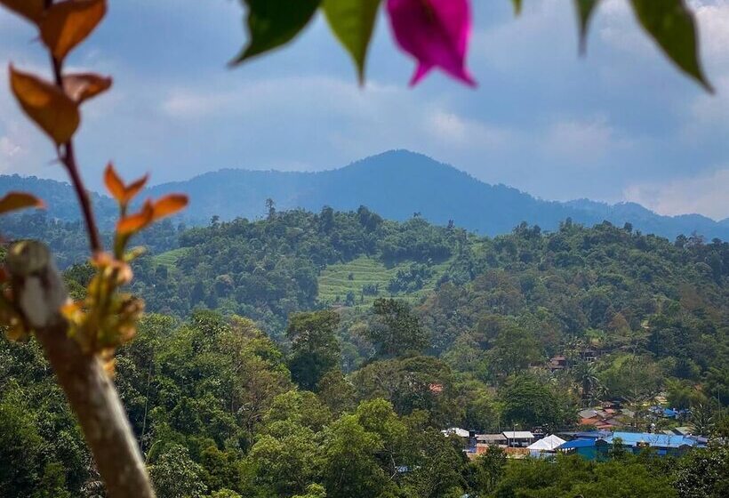 호텔 Cherengin Hills Convention & Spa Resort