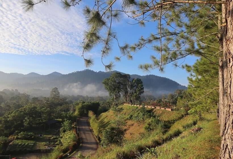 호텔 Cherengin Hills Convention & Spa Resort