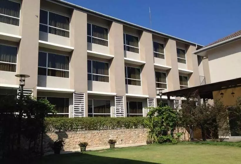 酒店 Cherengin Hills Convention & Spa Resort