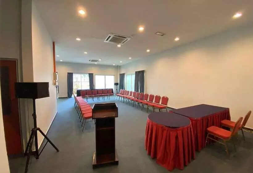 酒店 Cherengin Hills Convention & Spa Resort