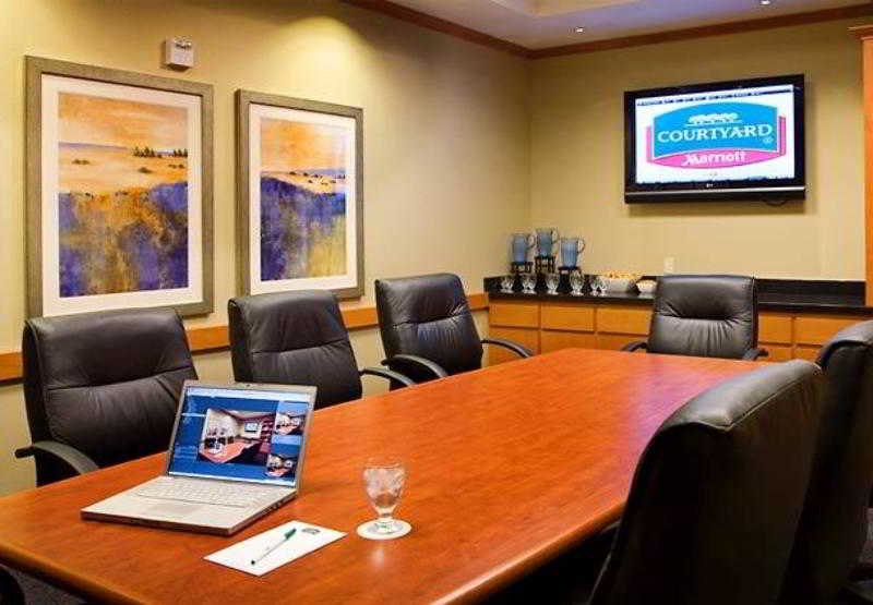 فندق Courtyard San Diego Airport/liberty Station