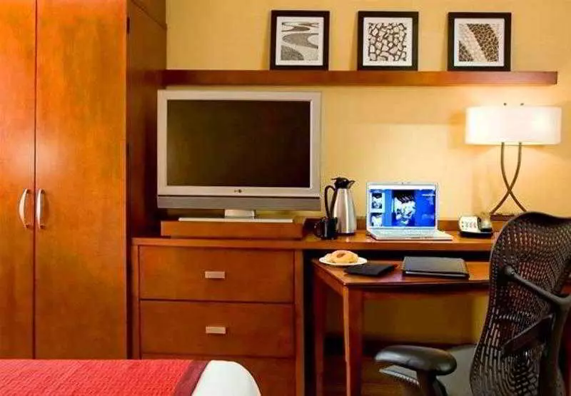 Отель Courtyard San Diego Airport/liberty Station