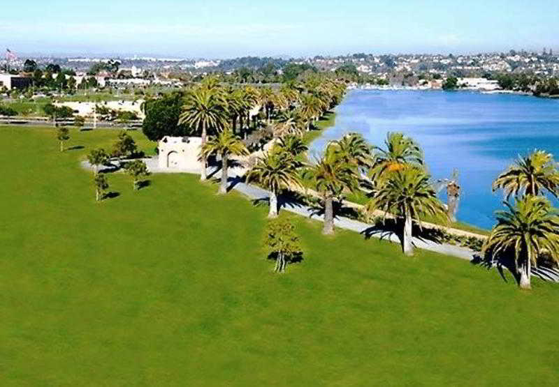 فندق Courtyard San Diego Airport/liberty Station