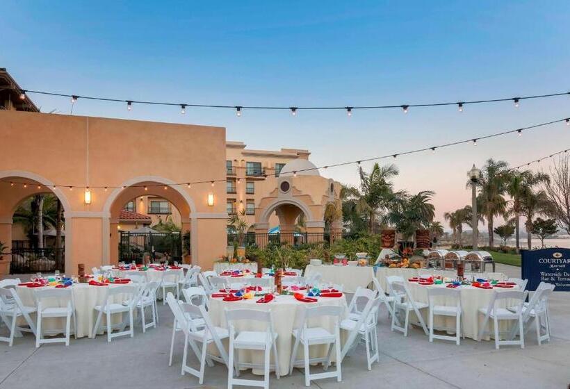 فندق Courtyard San Diego Airport/liberty Station