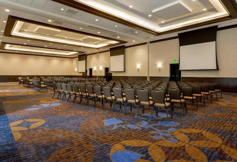 Отель Courtyard San Diego Airport/liberty Station