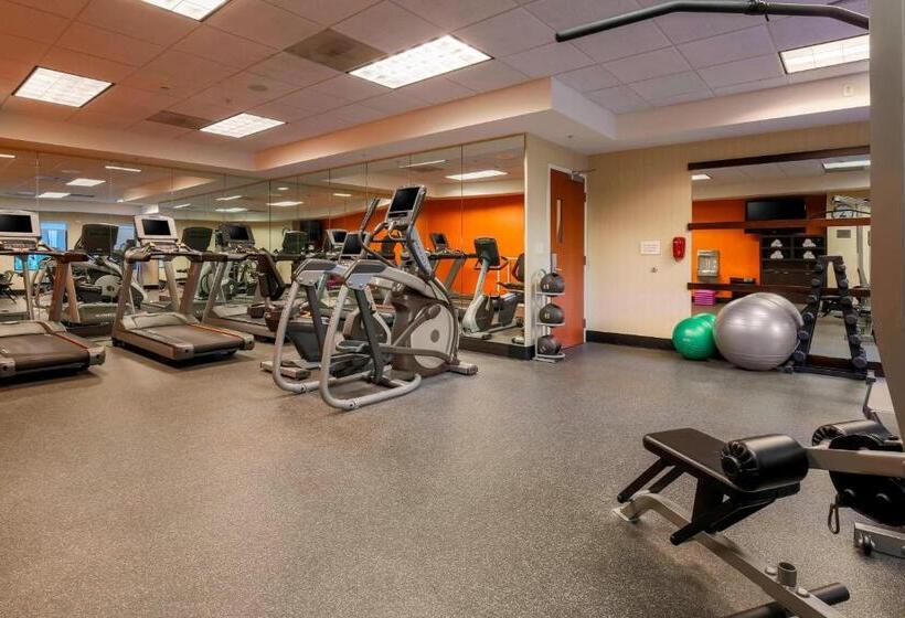 فندق Courtyard San Diego Airport/liberty Station