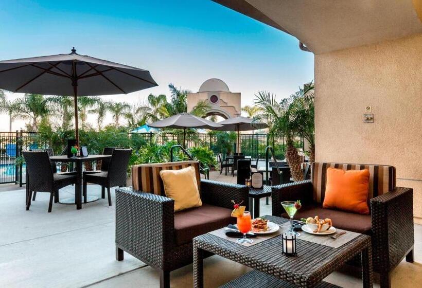 فندق Courtyard San Diego Airport/liberty Station