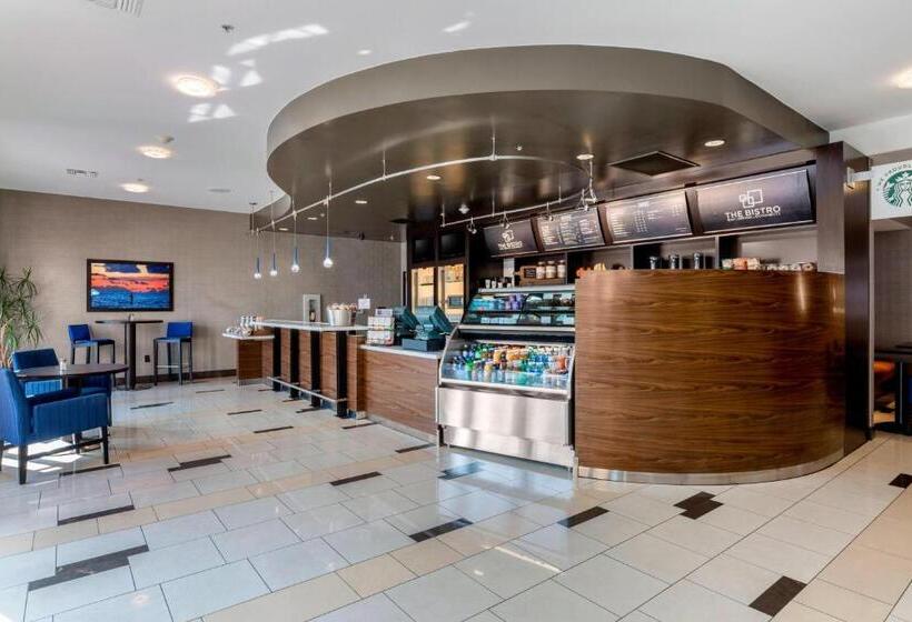 فندق Courtyard San Diego Airport/liberty Station