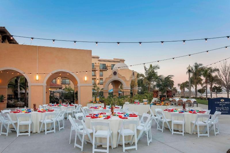 فندق Courtyard San Diego Airport/liberty Station