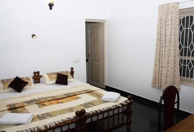 호텔 New Ideal Panchakarma Centre