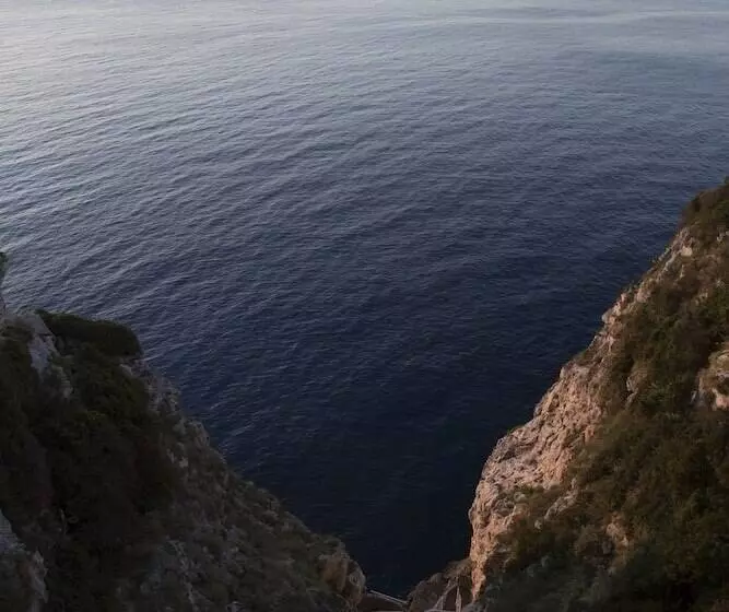 ホテル Piccolo Mondo