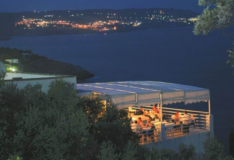 ホテル Piccolo Mondo