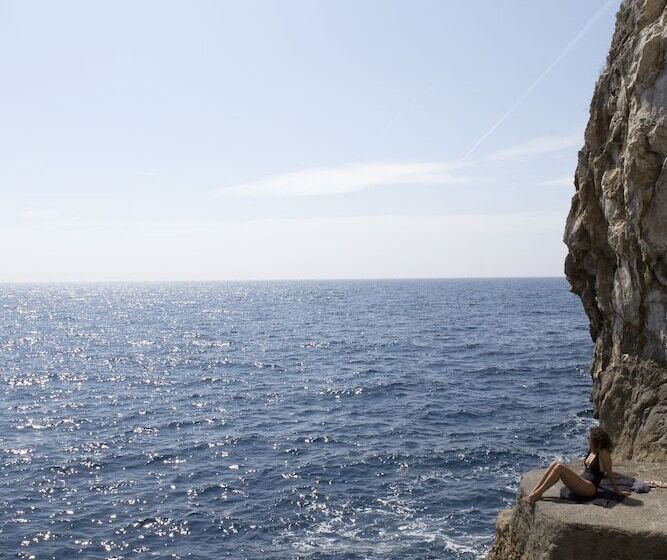 ホテル Piccolo Mondo