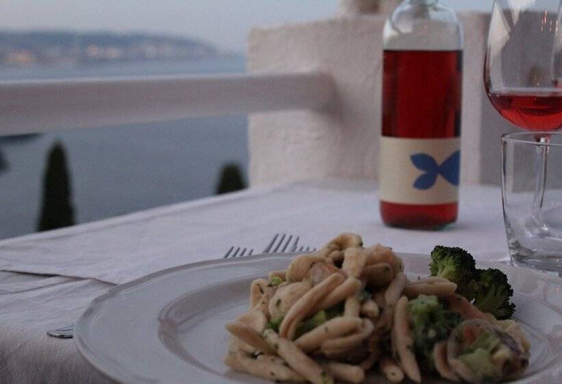 ホテル Piccolo Mondo