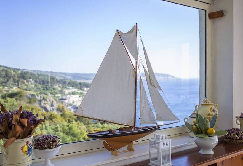 ホテル Piccolo Mondo