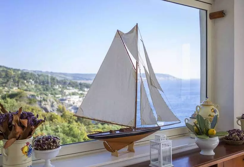 ホテル Piccolo Mondo