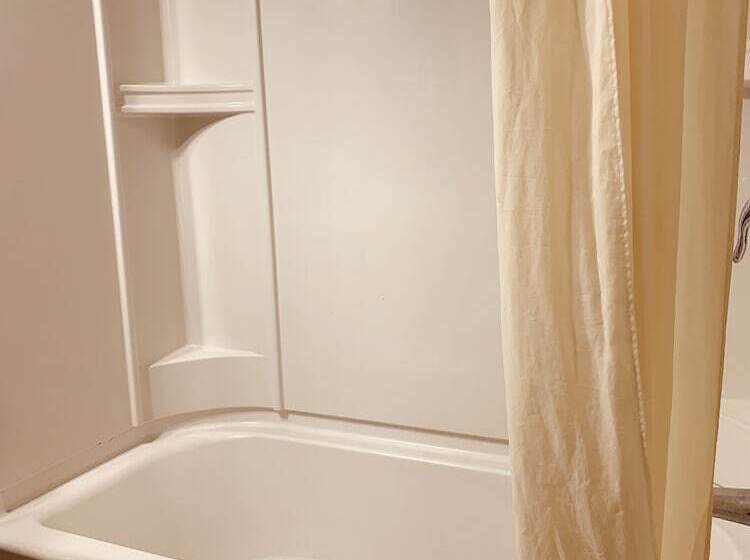 Отель Red Carpet Inn Norristown