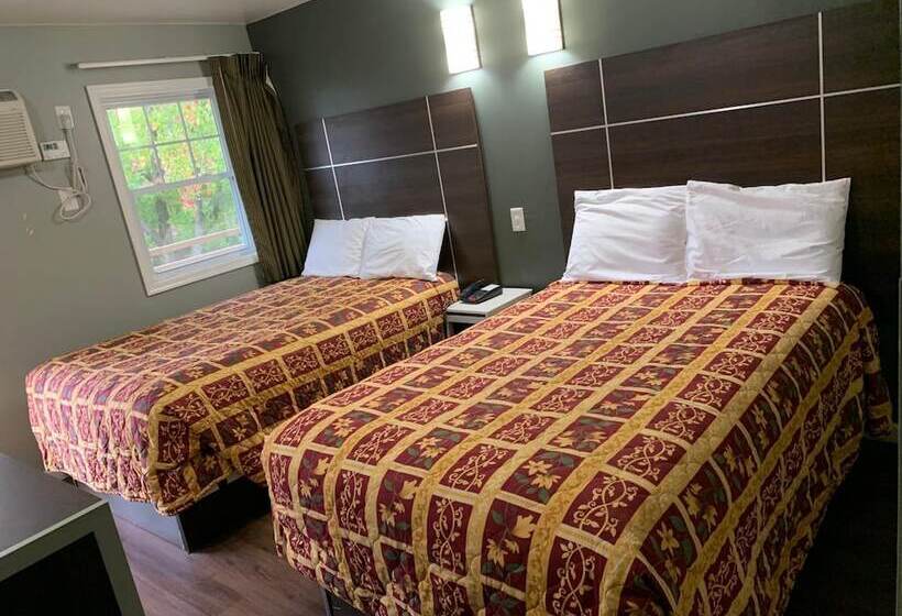 Отель Red Carpet Inn Norristown