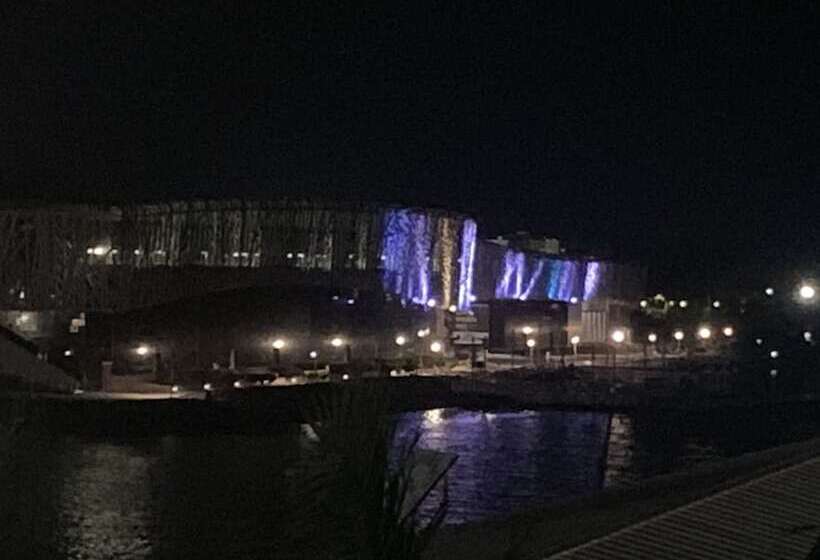 هتل Saint John Perse