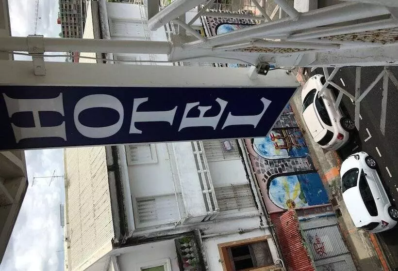 هتل Saint John Perse