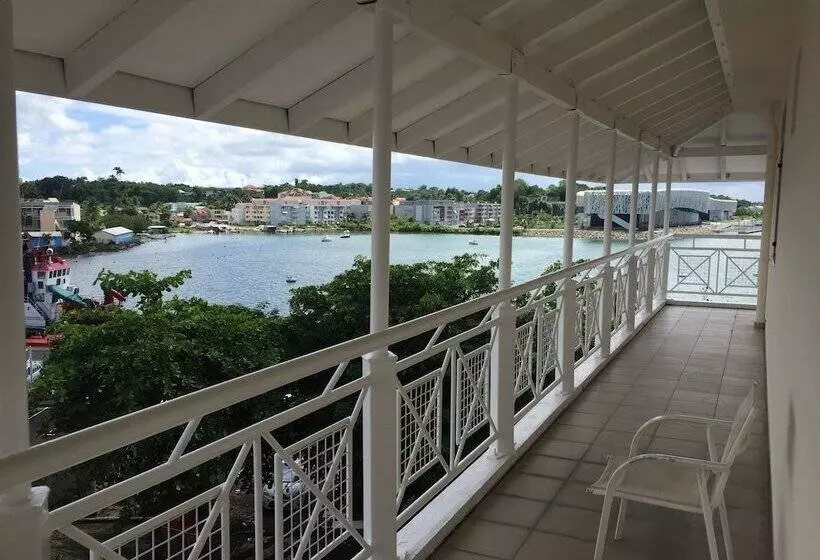 هتل Saint John Perse