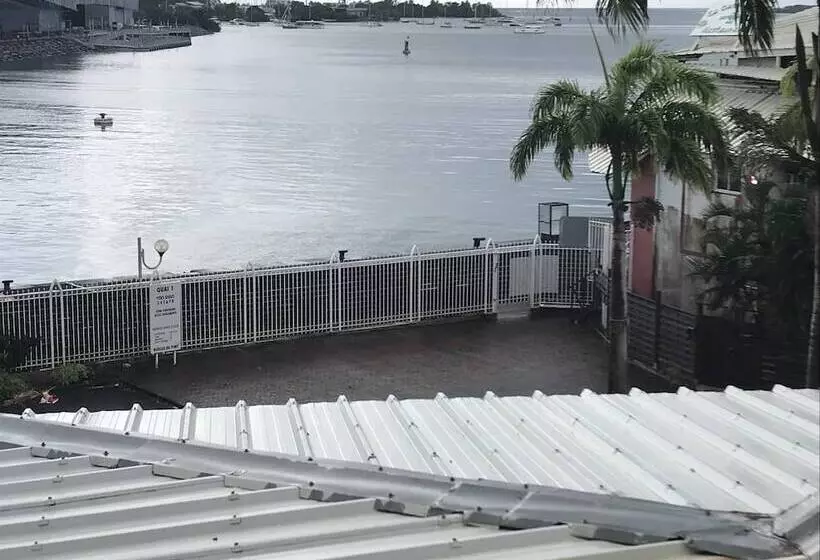 هتل Saint John Perse