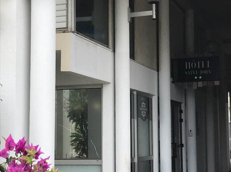 هتل Saint John Perse