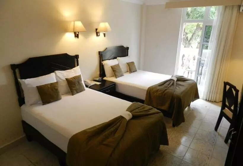 ホテル Victoria Merida