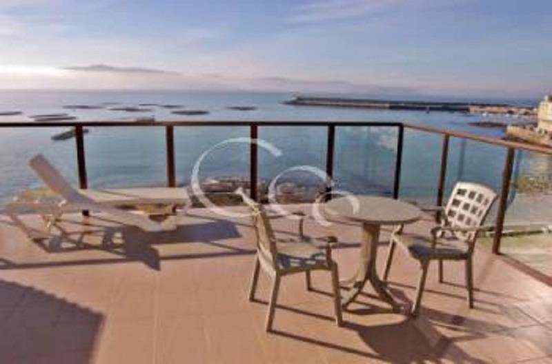 Apartamentos Turísticos Playa De Osmo